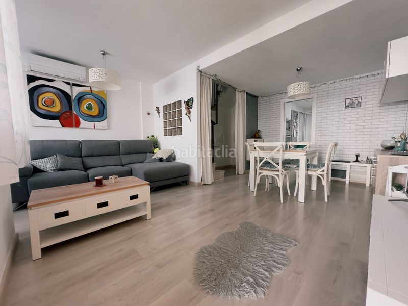 Foto 4eb433d2-140a-495b-9193-8887149e15a3. Casa a schiera in avinguda d'escandinàvia 23 in Gran Vista-Olivo de Oro Santa Pola