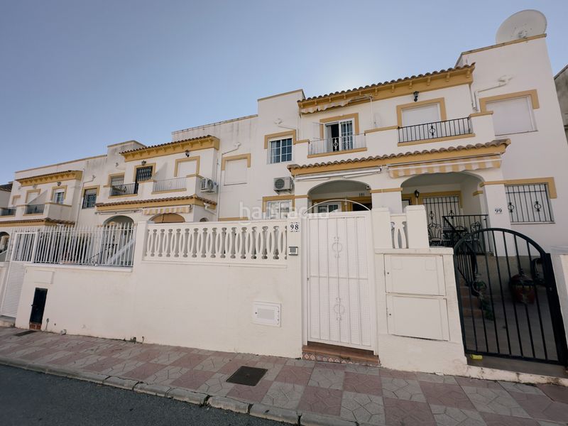 Foto 9c419732-92da-456c-b148-0a3b3c1db862. Casa a schiera in avinguda d'escandinàvia 23 in Gran Vista-Olivo de Oro Santa Pola