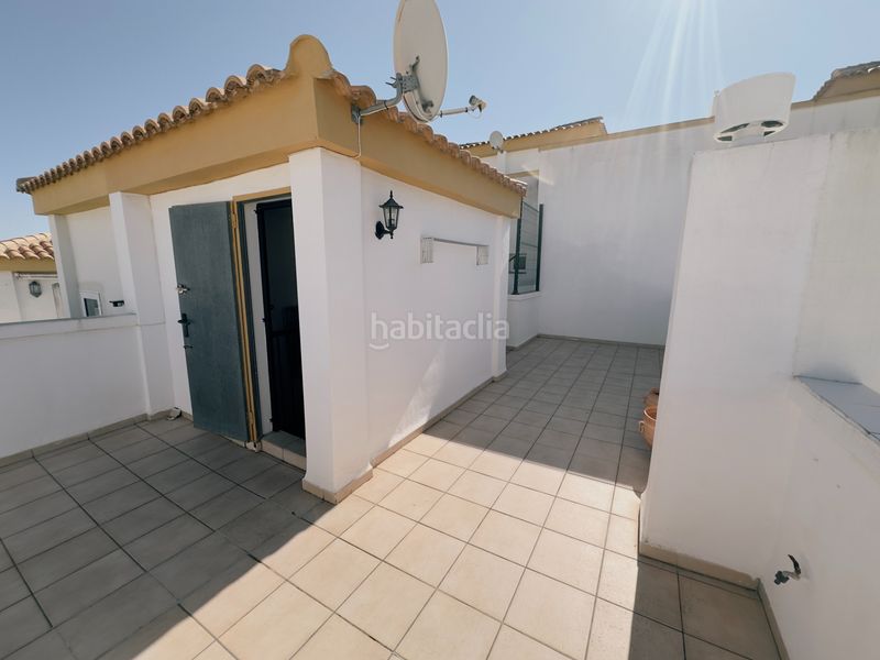 Foto ed76f133-145f-4e1b-9e4f-e07791865bcf. Casa a schiera in avinguda d'escandinàvia 23 in Gran Vista-Olivo de Oro Santa Pola