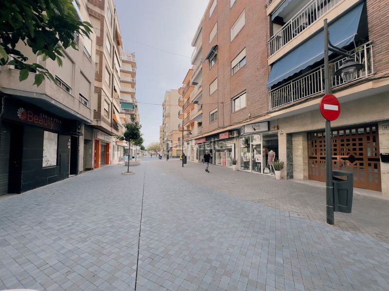 Foto a1d57495-4d78-4dcb-80a4-2d1cb7d9c6da. Pis a calle muelle 18 a Centro Santa Pola