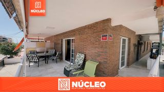 Apartament a Calle toledo 31. Descubre tu nuevo hogar a sólo unos pasos del mar!