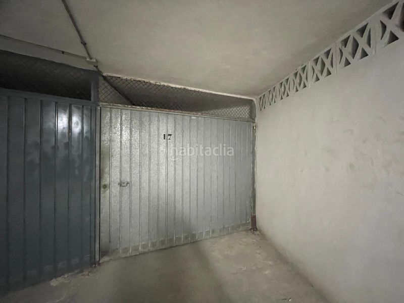 Foto a8c6c896-2b2e-49b0-94bd-545a64fd590b. Aparcament cotxe a Zona Playa de los Locos Torrevieja