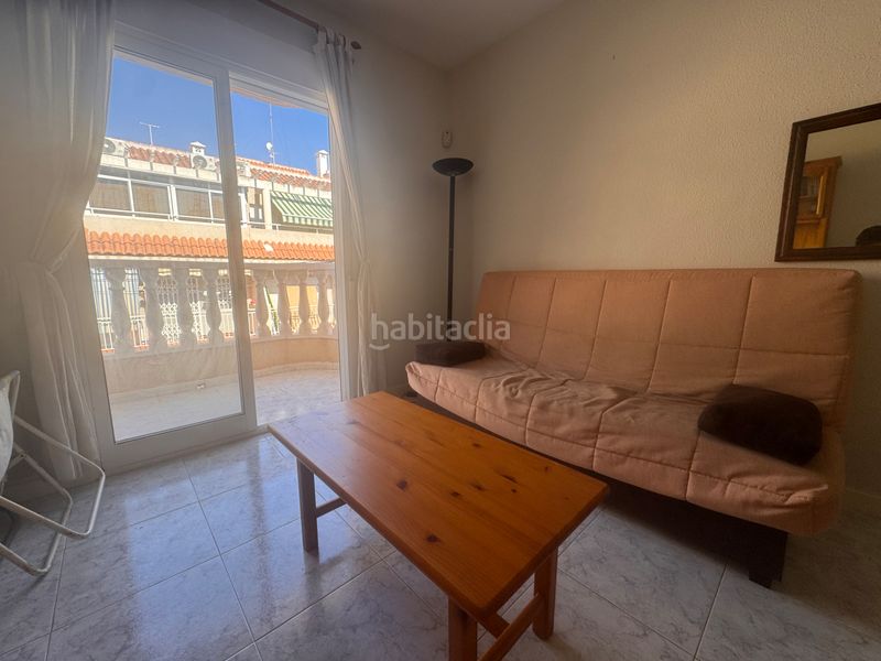 Foto ae636174-d335-4aa4-b2d2-c0adc6b5ae0b. Pis amb aparcament piscina a Avenida Habaneras - Curva de Palangre Torrevieja
