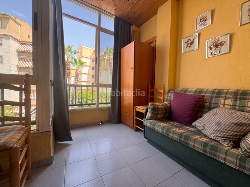 Foto ac096297-6cc4-4c1d-ae3c-6044cb592b10. Estudi amb piscina a Antonio Machado Torrevieja