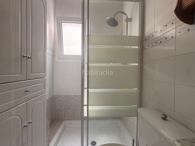 Foto f9e4a813-4115-4c1c-8e1f-d4a06c05cc8a. Estudi amb piscina a Antonio Machado Torrevieja