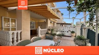 Casa adossada a Avinguda salamanca 12. Chalet adosado en avenida salamanca 12