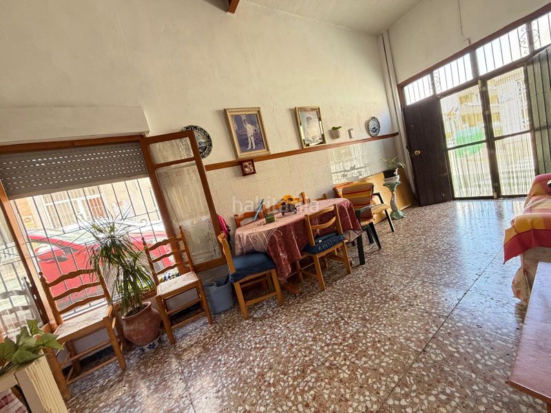 Foto 3a455c73-7b0e-4831-ab70-0d3082dfc9ac. Casa amb xemeneia aparcament a Zona Playa de los Locos Torrevieja