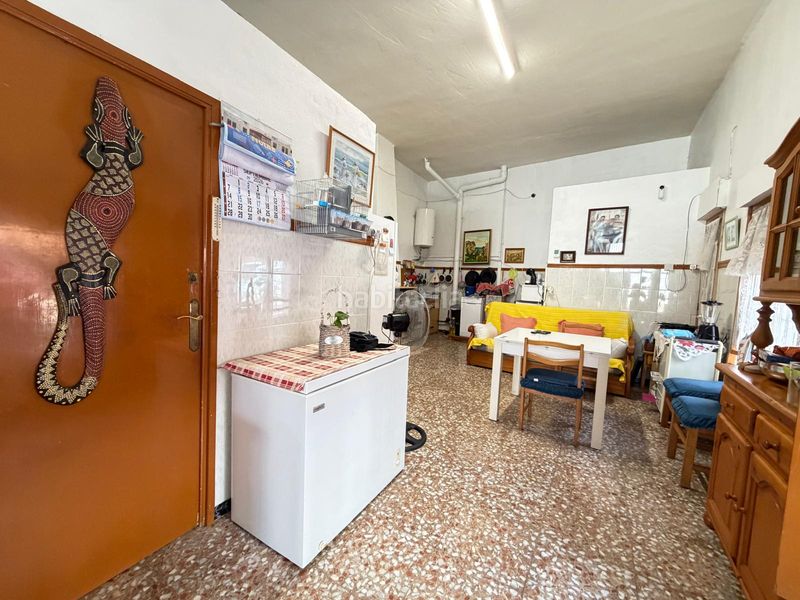 Foto 4dea4466-d621-48d6-9236-f5e343d73381. Casa amb xemeneia aparcament a Zona Playa de los Locos Torrevieja