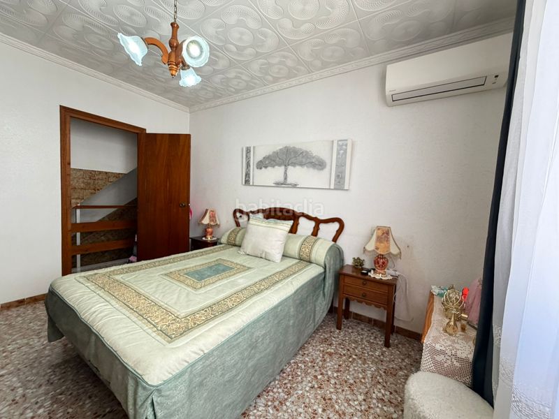 Foto d699152e-8b17-49b9-8988-94047186157d. Casa amb xemeneia aparcament a Zona Playa de los Locos Torrevieja