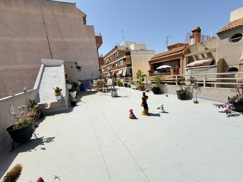 Foto e9bc67a0-d418-4a24-9725-ec0ff8076cce. Casa amb xemeneia aparcament a Zona Playa de los Locos Torrevieja
