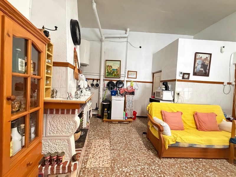 Foto ee63c9f7-238b-4599-af2a-cabe49020784. Casa amb xemeneia aparcament a Zona Playa de los Locos Torrevieja