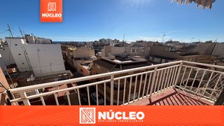 Flat in Carrer dean llopez 71. Piso en venta en dean llopez 71