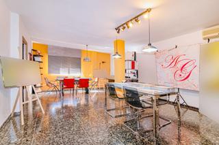 Appartement  Calle caadilla. Amplio piso de 2 dormitorios en el corazn de hutor vega