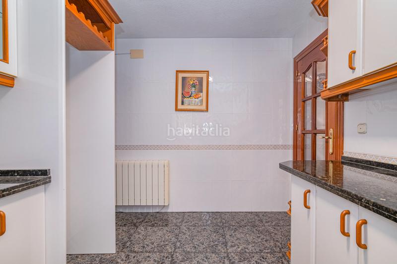 Foto 03f57981-29b4-4a4d-8e27-8b9c43c726d5. Casa amb xemeneia a Barrio de la Vega Monachil