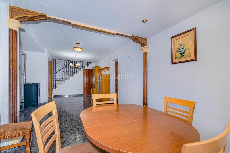 Foto 1be6d8b4-cc15-4ec1-9f1d-50f9ce50d363. Casa amb xemeneia a Barrio de la Vega Monachil