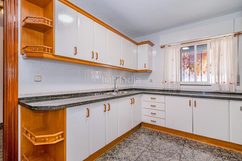 Foto 97a2671f-bc7b-4b72-85fc-cc9ef8c217cd. Casa amb xemeneia a Barrio de la Vega Monachil