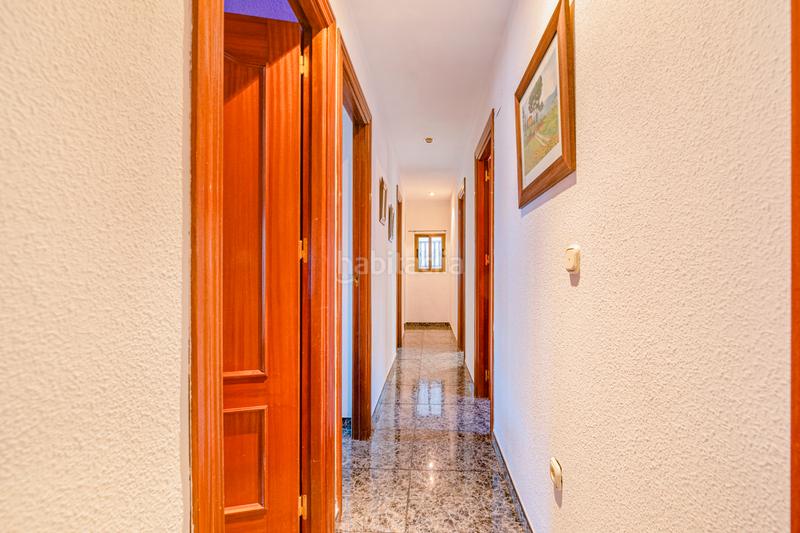 Foto aa915fc0-2e9c-4c34-8e8f-82780ddaa61c. Casa amb xemeneia a Barrio de la Vega Monachil