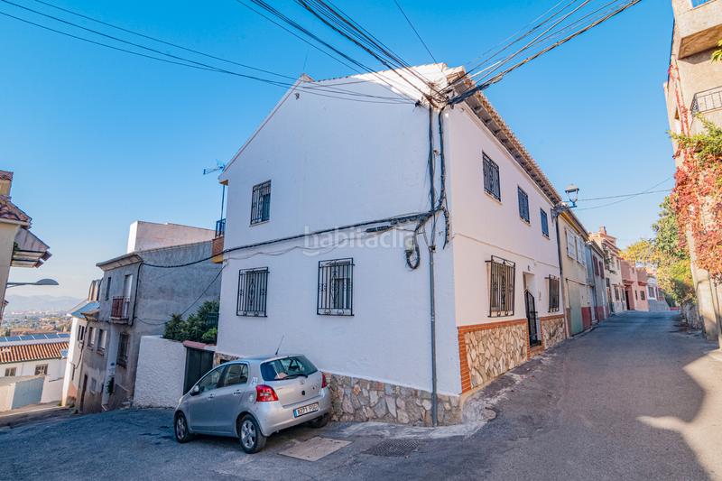 Foto bd4aff45-da4a-4477-a842-a8e75680f1fb. Casa amb xemeneia a Barrio de la Vega Monachil