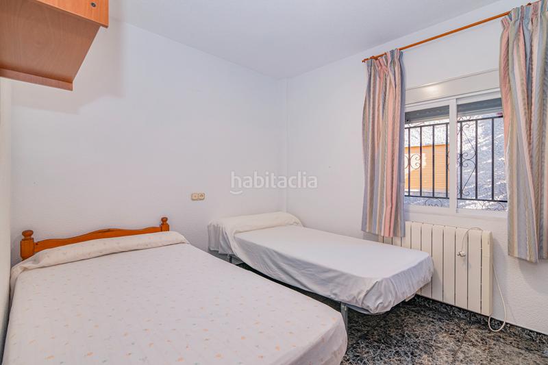 Foto cec293ac-372a-4c68-9ed6-6c2ea2bc56c5. Casa amb xemeneia a Barrio de la Vega Monachil