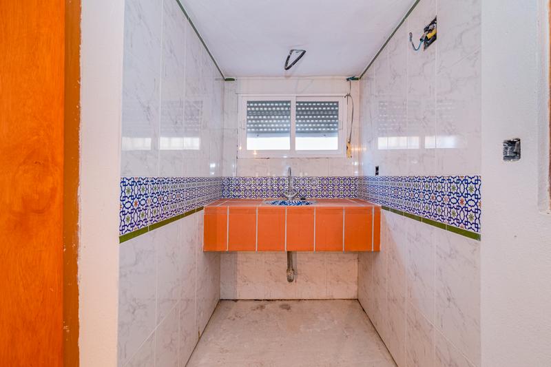 Foto d154a20d-38b0-4126-a8af-f44214e0f669. Casa amb xemeneia a Barrio de la Vega Monachil