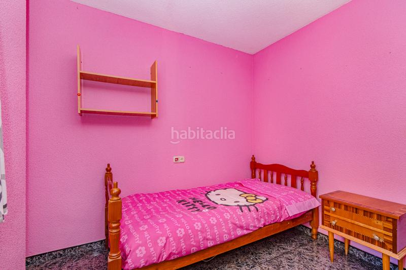 Foto e3556881-e5f0-4032-860c-44d03f08c85c. Casa amb xemeneia a Barrio de la Vega Monachil