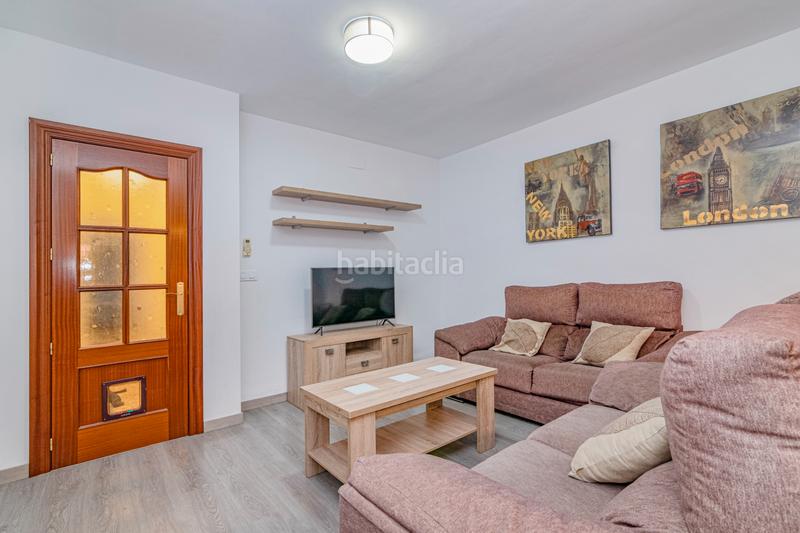 Foto 4df6325e-a77b-43e4-9bd9-a3ffb86408aa. Reihenhaus mit parking in Cúllar Vega