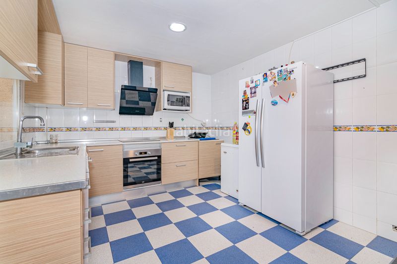 Foto 30910a1e-cee2-458c-83d8-da1c36fafd4d. Casa amb aparcament a Alfacar