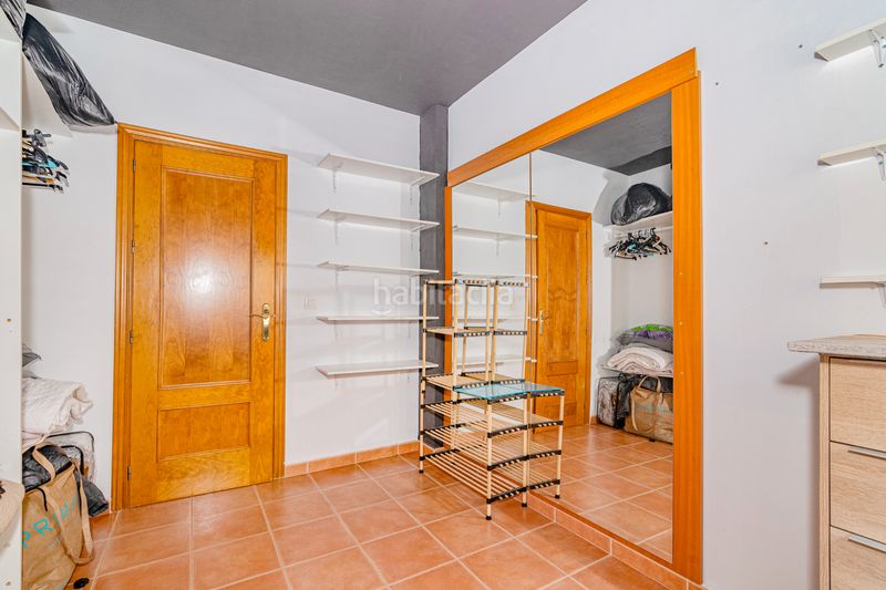 Foto a4ee10fd-7565-46bc-a030-7afe8eddd596. Casa amb aparcament a Alfacar