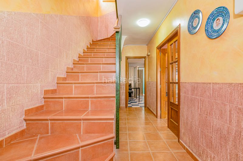 Foto f24bcafd-c70c-40c9-a469-341cef4ac12d. Casa amb aparcament a Alfacar