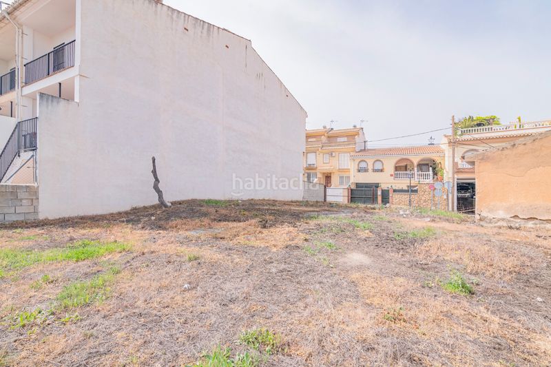 Foto aa85b5b3-4d11-459f-b06f-dc46561817e8. Terreny residencial a Gójar