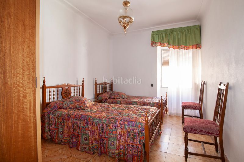 Foto 5c3eb416-f088-49bb-ae88-231b029341e6. Casa adossada a Úbeda