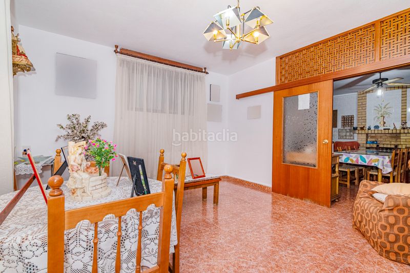 Foto 16bc1a58-9e9e-4737-b11d-c97864241e2f. Casa amb aparcament a Alfacar