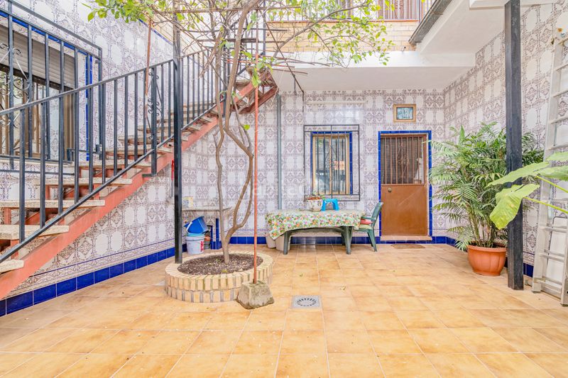 Foto ee70d55f-d043-4325-9b2e-7accc6d49292. Casa amb aparcament a Alfacar