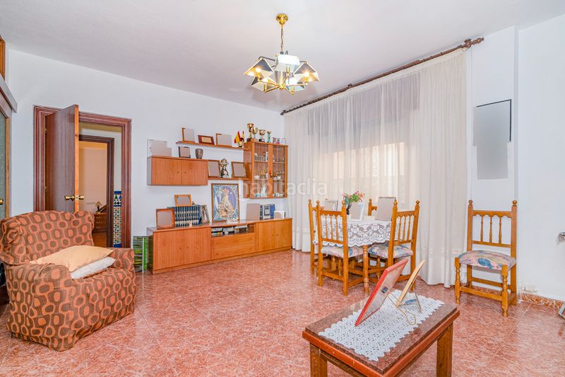 Foto f5e8aa06-4717-4748-a27a-b822be73a3b8. Casa amb aparcament a Alfacar