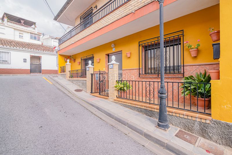 Foto ffd59855-c772-468d-9edc-6790152b970b. Casa amb aparcament a Alfacar