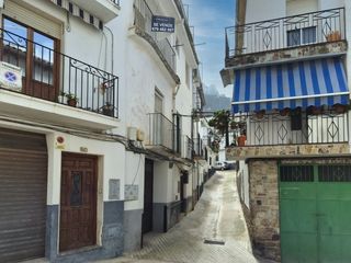 Maison  Calle torre baja. Casa en cazorla ideal para familias o inversión