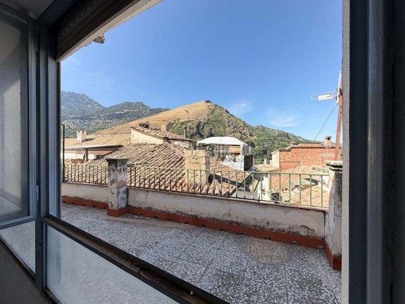 Foto c39eab85-6a33-49cb-84d3-5e1d6c052dd0. Casa in Cazorla