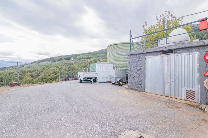 Foto 519deadc-2808-4311-a895-f5c5d60f7a51. Edificio in Güéjar Sierra