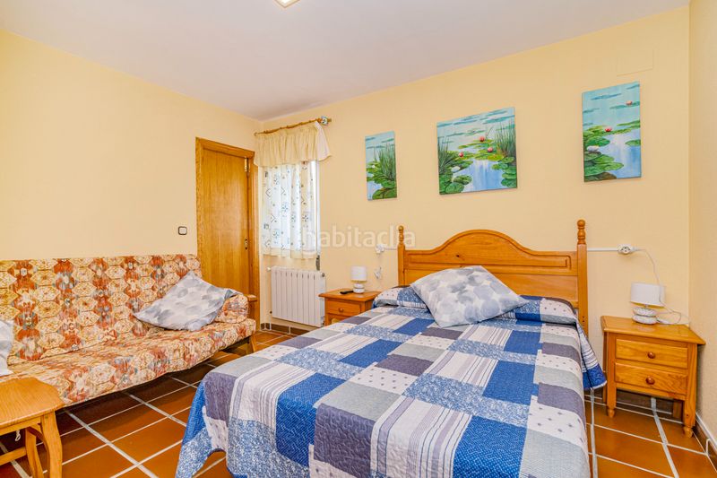 Foto c41f5f10-c3a8-4381-9d51-981e6f7c65b5. Edificio in Güéjar Sierra