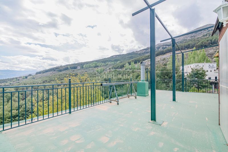 Foto d1b62342-8cb2-4d1f-b867-2ec9731972d3. Edificio in Güéjar Sierra