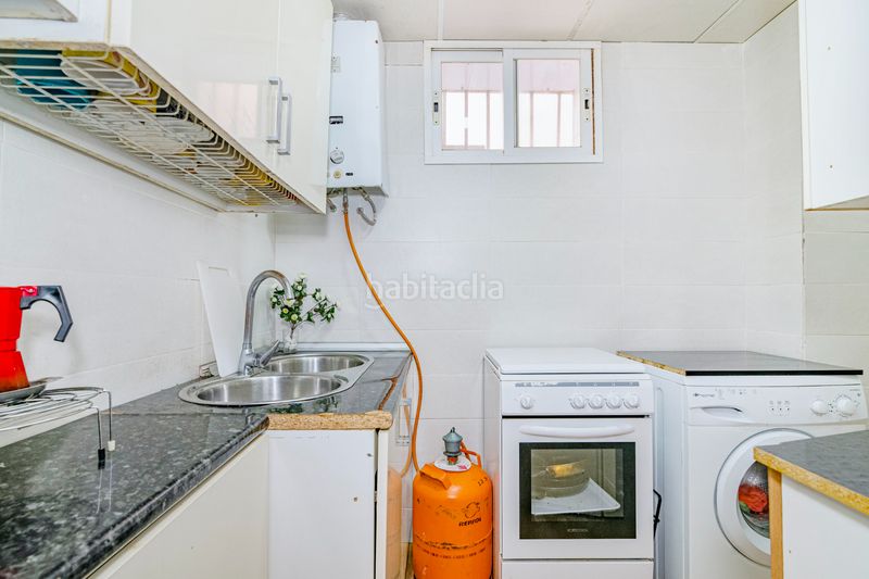 Foto a965af5a-1b1b-413e-b07d-4b4e37f86d57. Casa amb piscina a Alfacar