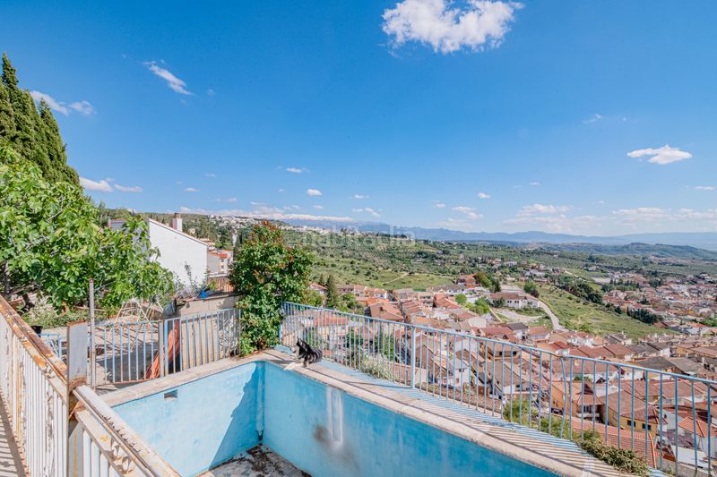 Foto de712c31-f903-4d6e-b03d-e08e6089c8fa. Casa amb piscina a Alfacar