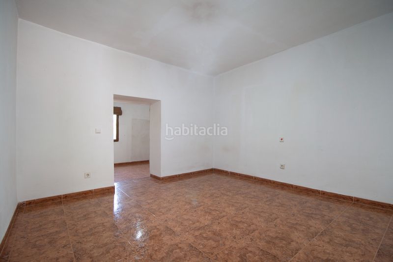 Foto a0ba7b4d-0077-4a60-aafd-48243a2c4a4d. Casa a Villacarrillo