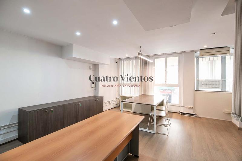 Foto 337d7e44-7758-4617-8559-328ebda84a76. Lloguer oficina amb calefacció aparcament a Barri de les Corts Barcelona