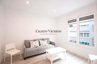 Pis  Carrer de torns. Piso reformado de 3 dormitorios y 1 baño en sants de venta