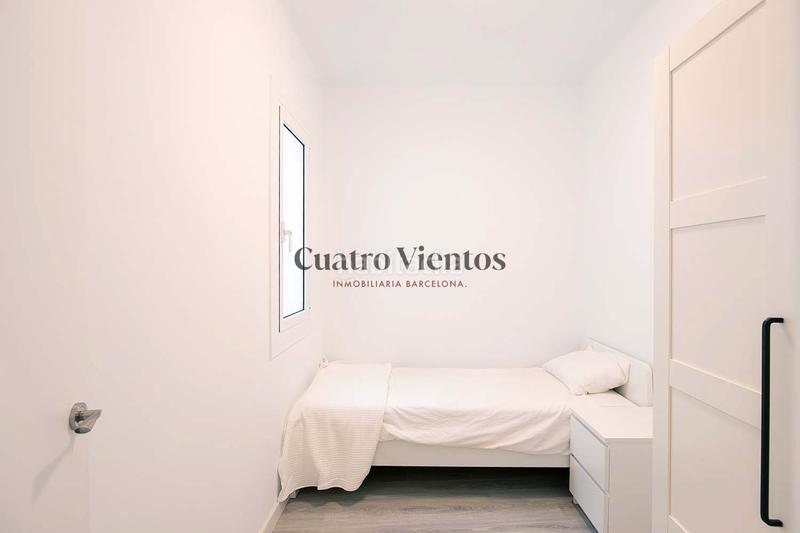 Foto 21a1cf5f-5af3-463d-a36f-61995c1f6064. Appartement dans Sants-Badal Barcelona