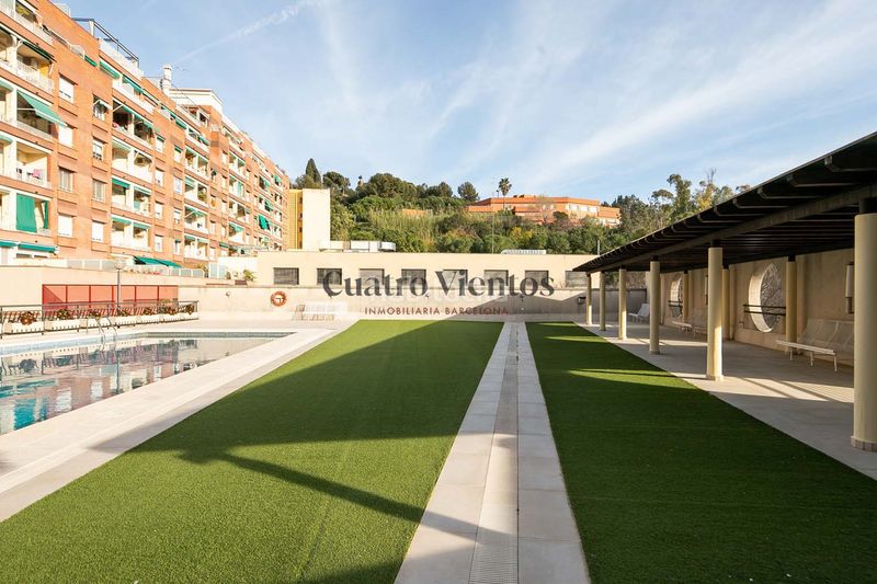 Foto 04dd339a-2372-4c13-b3fb-40722e19c6e1. Pis amb calefacció aparcament piscina a Font de la Guatlla Barcelona