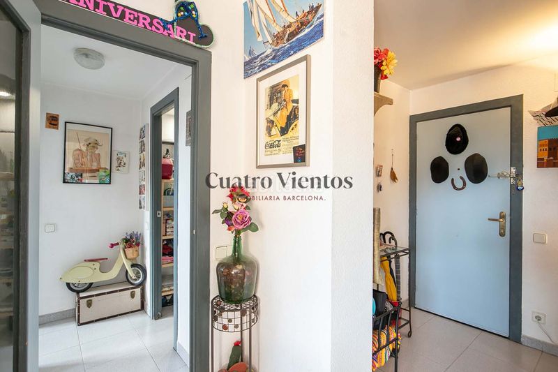 Foto 8248e216-037b-434a-81a5-e1b041f2e97d. Pis amb calefacció aparcament piscina a Font de la Guatlla Barcelona