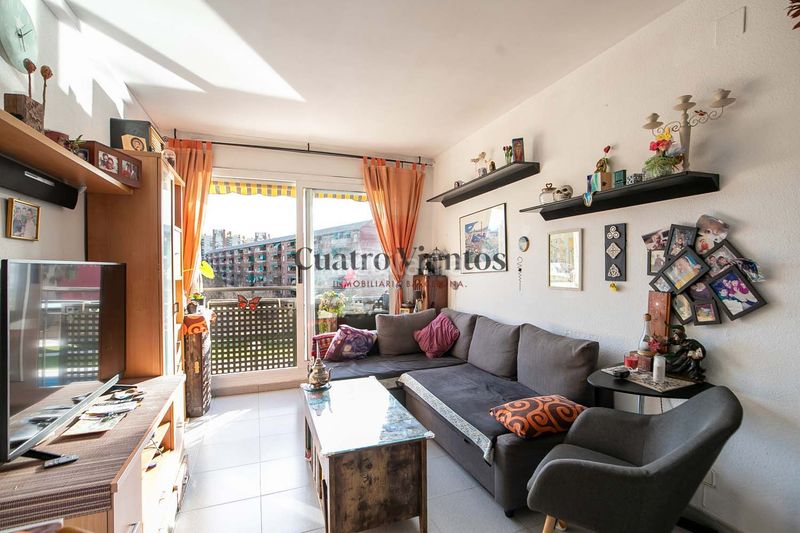 Foto 870e2658-c80b-4eb9-9e3b-699cf376e99b. Pis amb calefacció aparcament piscina a Font de la Guatlla Barcelona