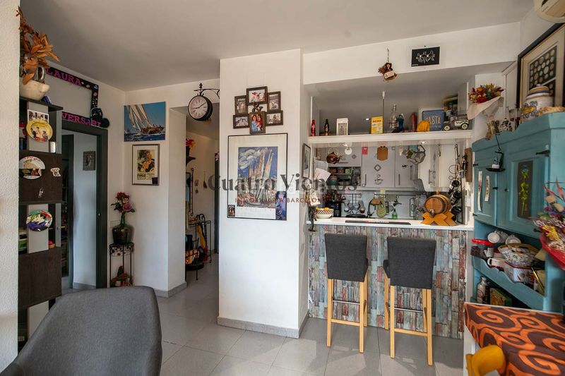 Foto e97f6ff4-7e6a-4e30-be4b-f4b0cb035ab7. Pis amb calefacció aparcament piscina a Font de la Guatlla Barcelona